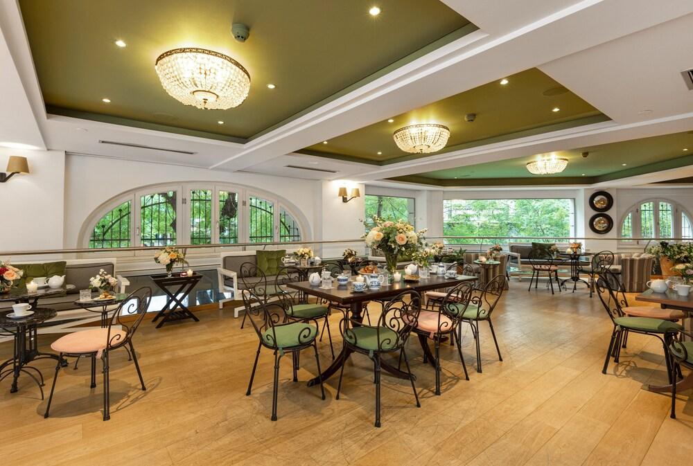 엑셀시오르 호텔 테살로니키 외부 사진 The restaurant
