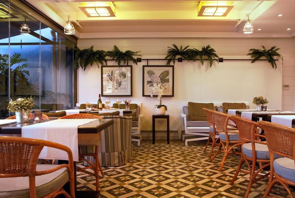 엑셀시오르 호텔 테살로니키 외부 사진 Interior of the restaurant